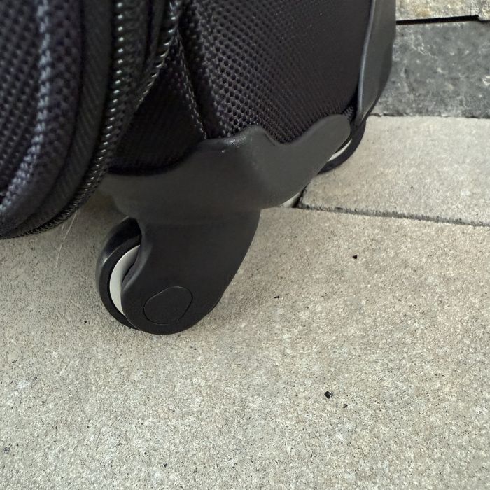 Валіза тканинна мала на 4 колесах Wings 1708 S Чорний