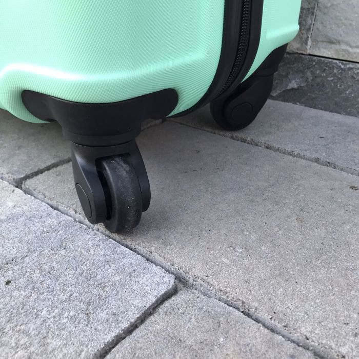 Чемодан дорожный средний Wings 147 M Мятный