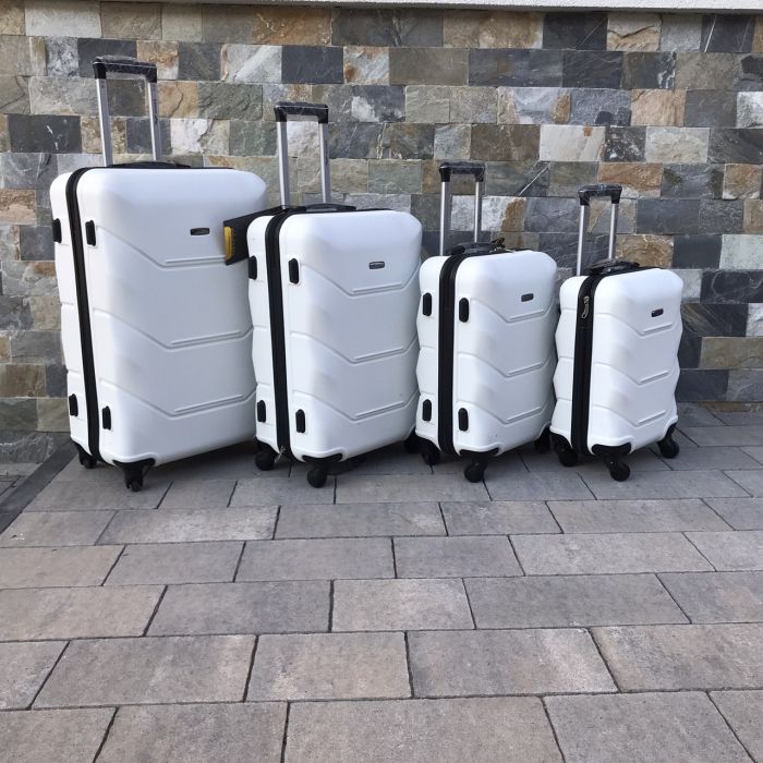 Чемодан дорожный малый Wings 147 S Кремовый