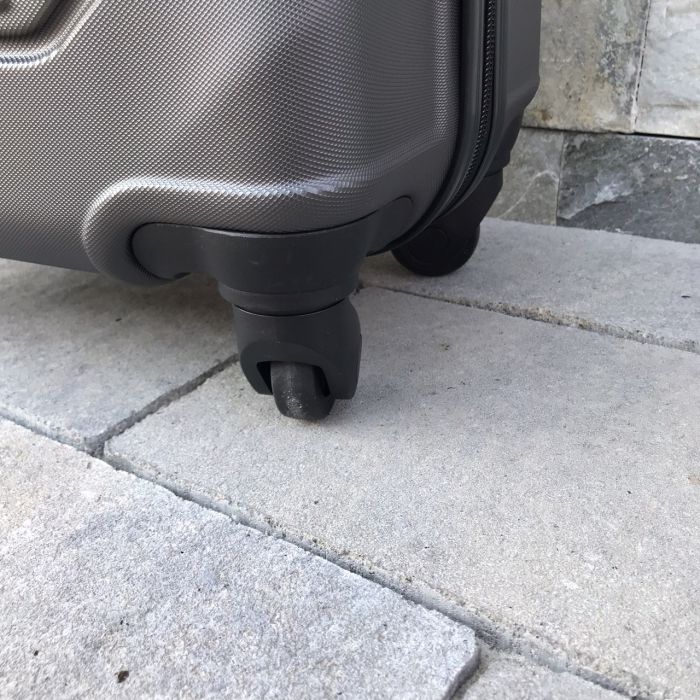 Чемодан дорожный малый Wings 147 S Графитовый