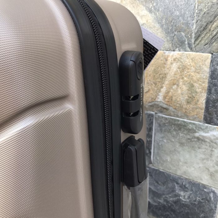 Чемодан дорожный малый Wings 147 S Шампань