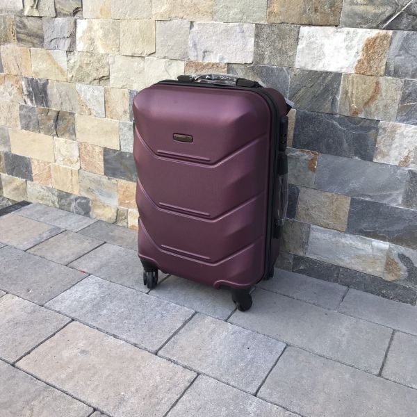 Чемодан дорожный малый Wings 147 S Бордовый