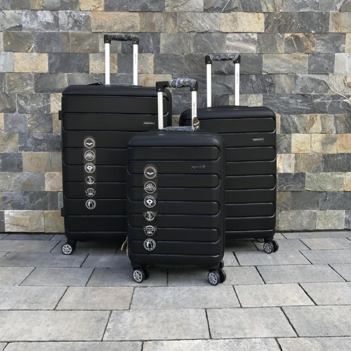 Чемодан дорожный средний из полипропилена Wings DQ181-03 M Черный