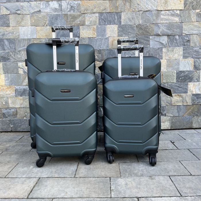 Чемодан дорожный средний Wings 147 M Зеленый