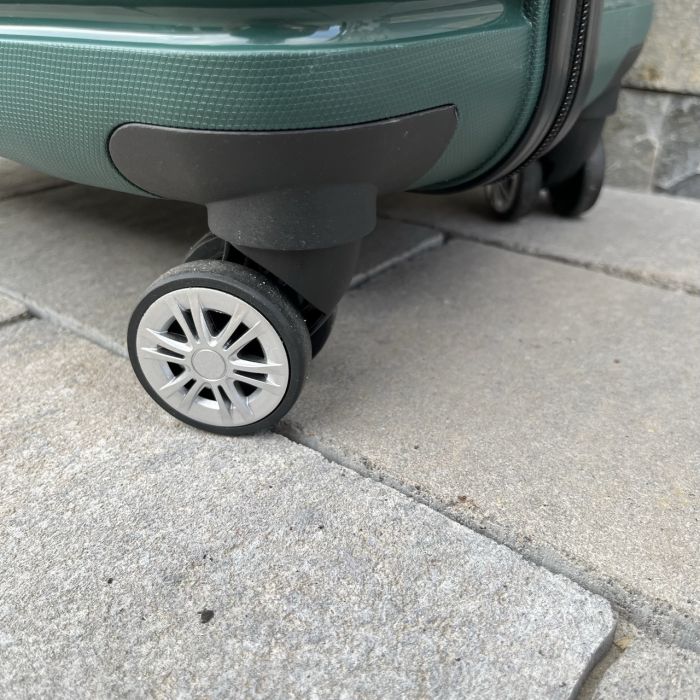 Чемодан дорожный большой из полипропилена Wings DQ181-03 L Зеленый