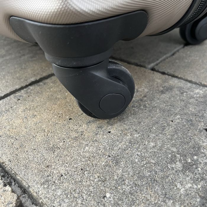 Чемодан дорожный большой Wings AT01 L Шампань