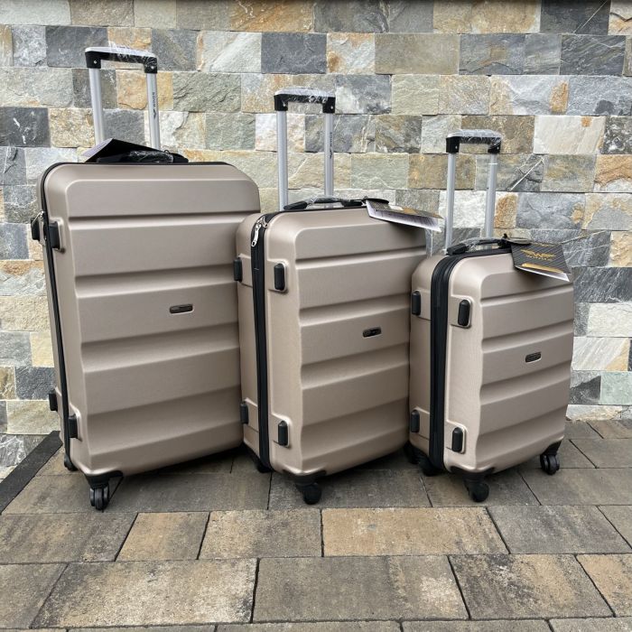 Чемодан дорожный малый Wings AT01 S Шампань