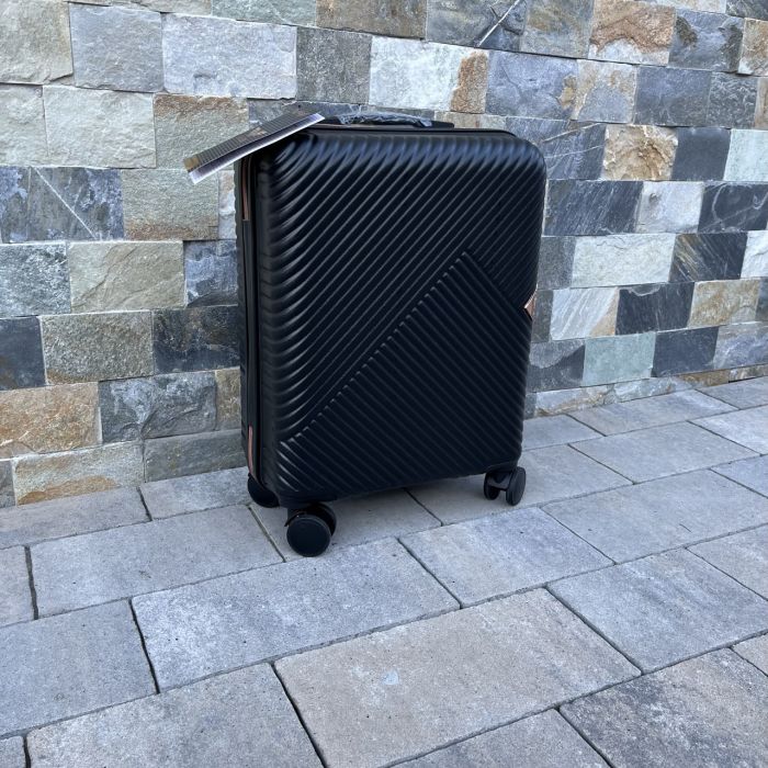 Чемодан дорожный малый Wings WN01 S Черный