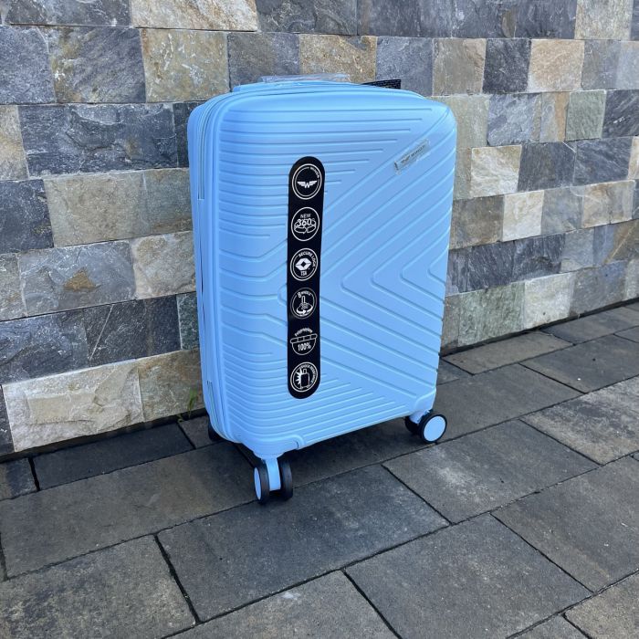 Чемодан дорожный малый из полипропилена Wings DQ181-05 S Светло синий (Light blue)