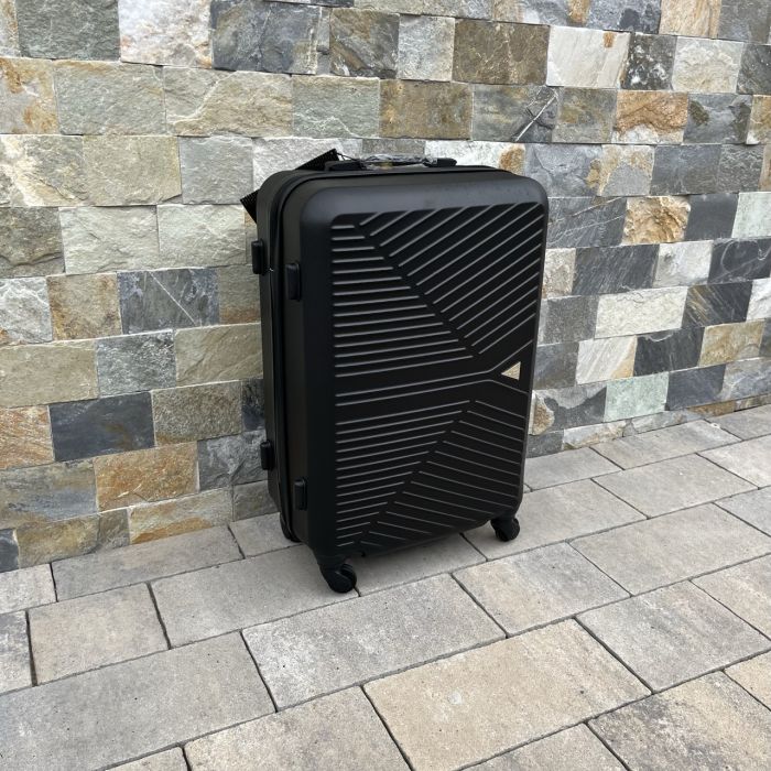 Чемодан дорожный средний Wings 266 M Черный