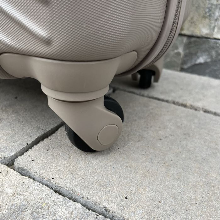 Чемодан дорожный малый Wings 266 S Шампань