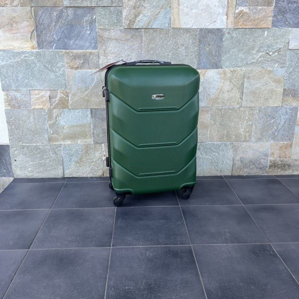Чемодан дорожный средний Bloom 147 M Зеленый