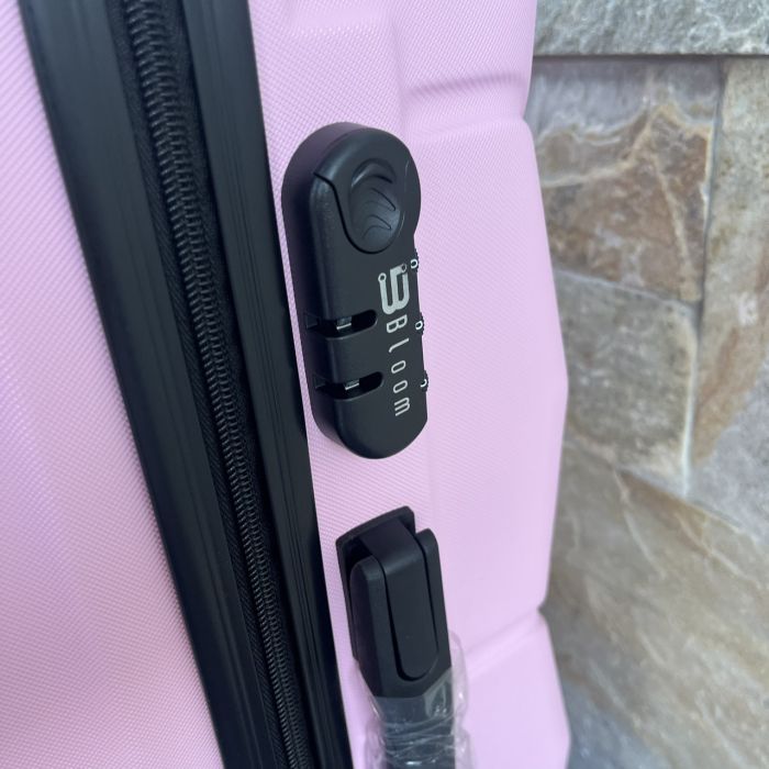 Чемодан дорожный большой Bloom 147 L Розовый