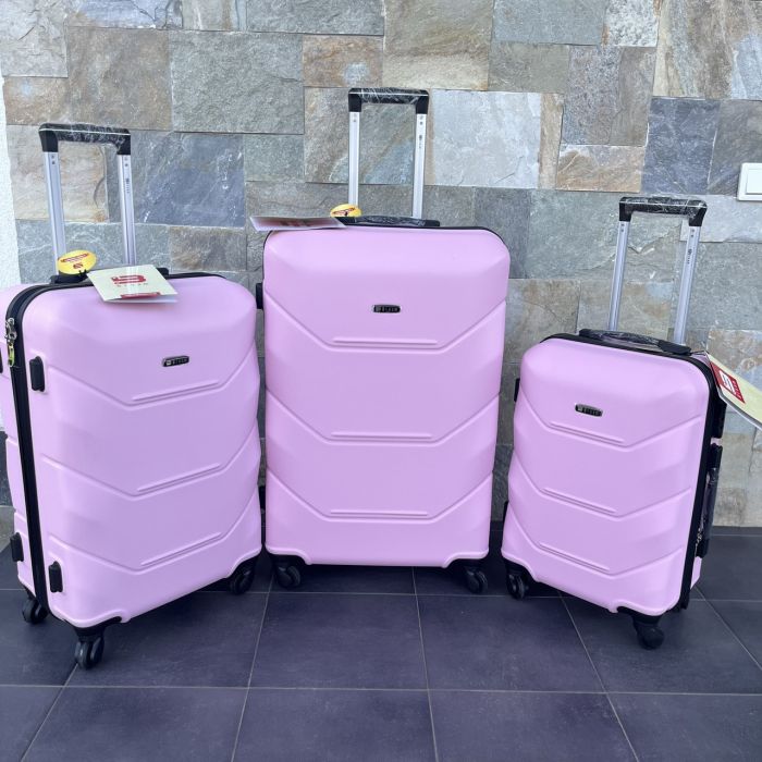 Чемодан дорожный большой Bloom 147 L Розовый