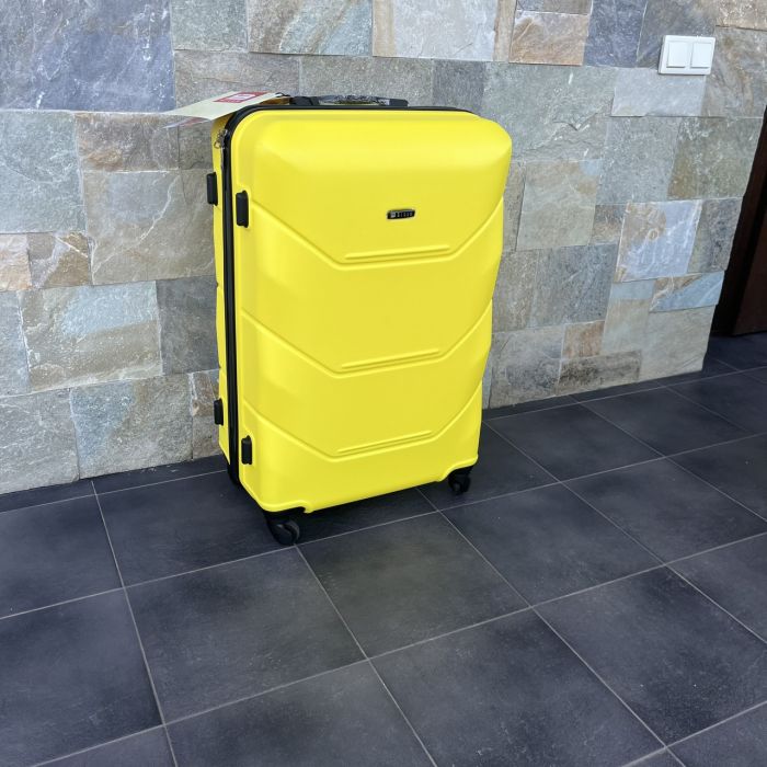 Чемодан дорожный большой Bloom 147 L Желтый