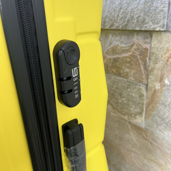 Чемодан дорожный большой Bloom 147 L Желтый