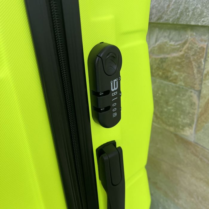 Чемодан дорожный большой Bloom 147 L Лаймовый