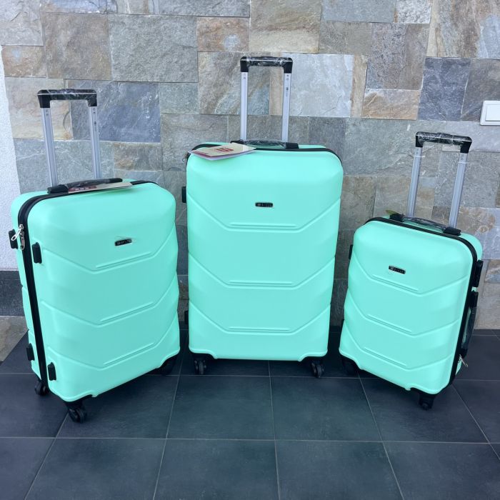 Чемодан дорожный большой Bloom 147 L Мятный