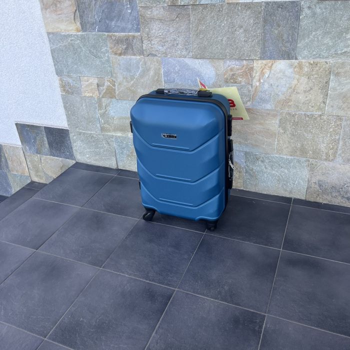 Чемодан дорожный малый Bloom 147 S Светло-синий