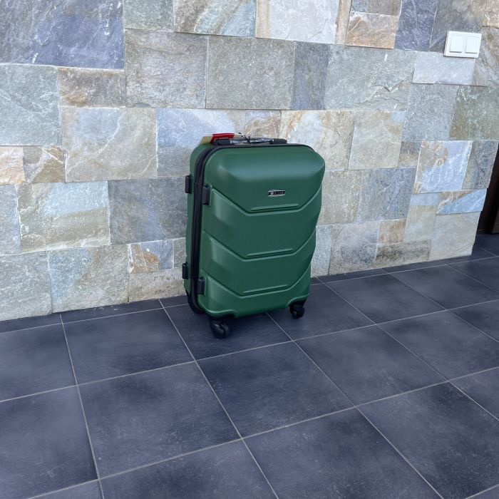 Чемодан дорожный малый Bloom 147 S Зеленый