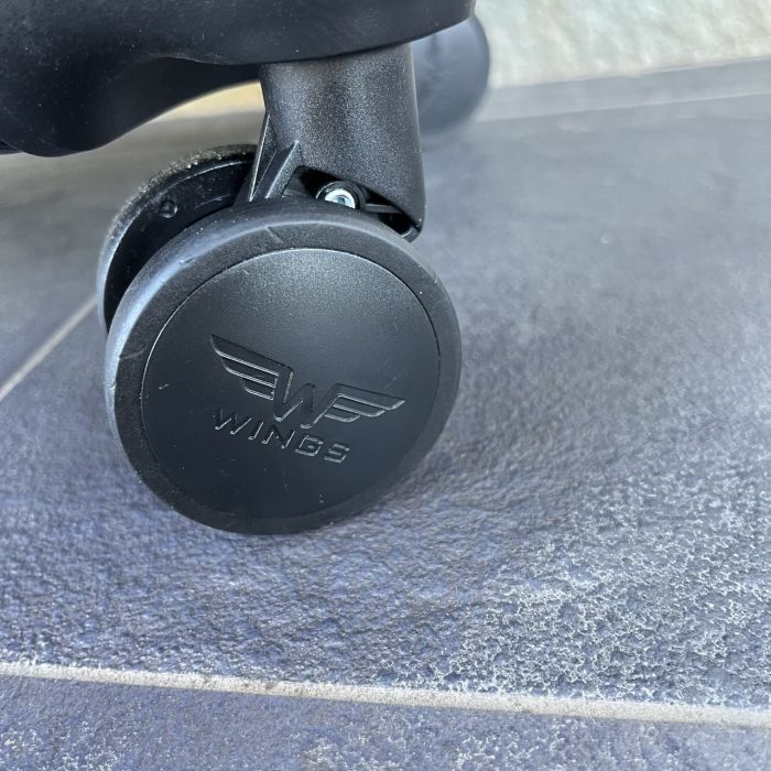 Чемодан дорожный средний Wings EGRET M Бордовый