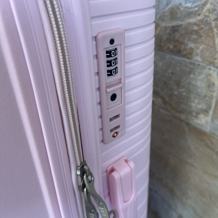 Чемодан дорожный средний из полипропилена Bloom PP-SC-015 М Розовый