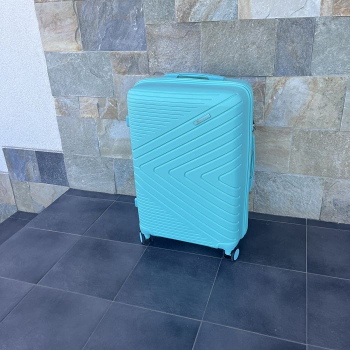 Чемодан дорожный средний из полипропилена Bloom PP-SC-031 М Мятный