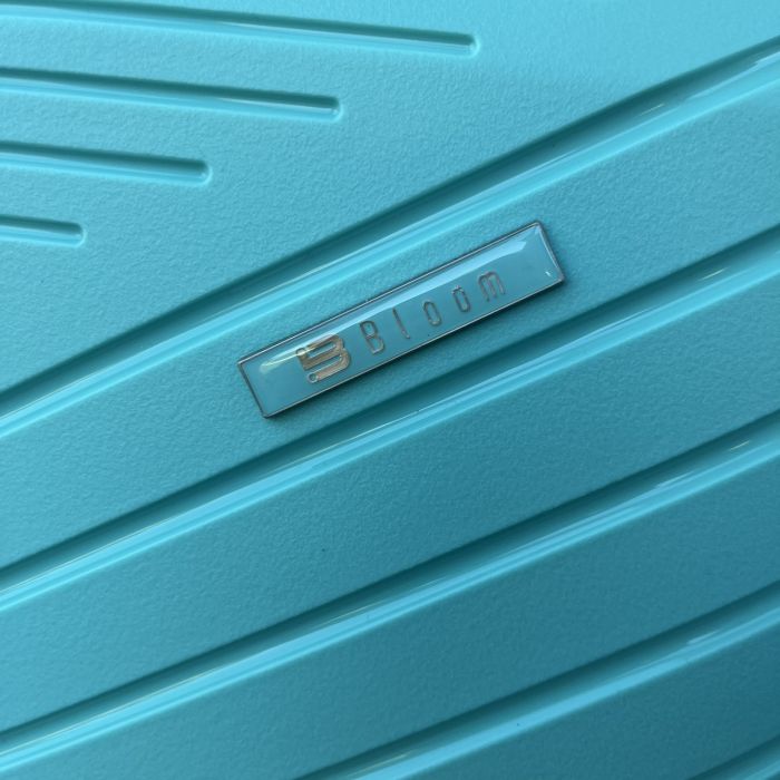 Чемодан дорожный средний из полипропилена Bloom PP-SC-031 М Мятный