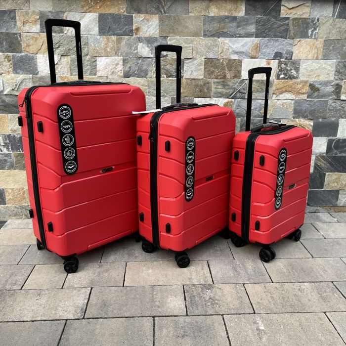 Чемодан дорожный большой из полипропилена Wings PP06 L Красный