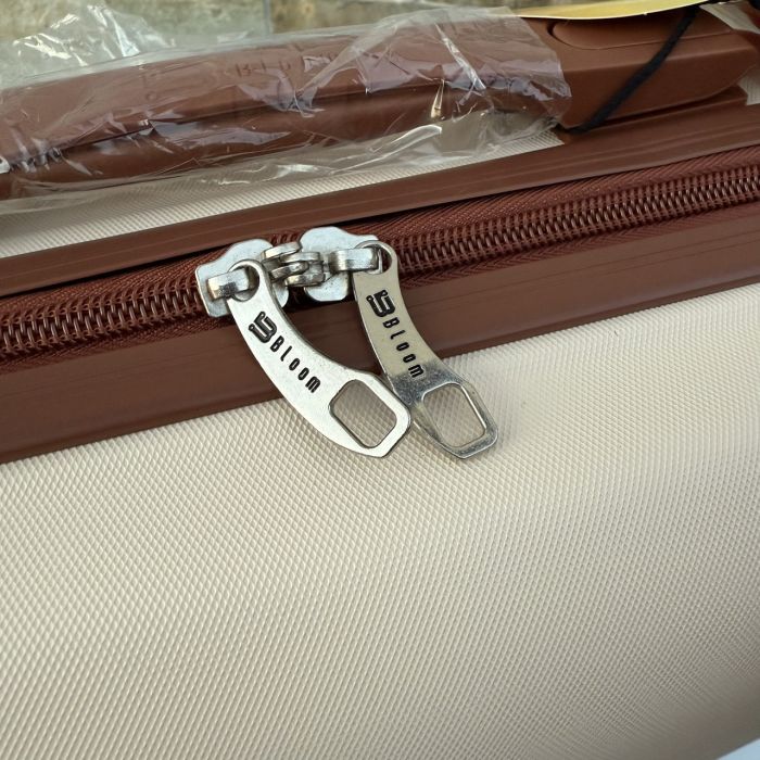 Кейс дорожный Bloom 147 Молочный