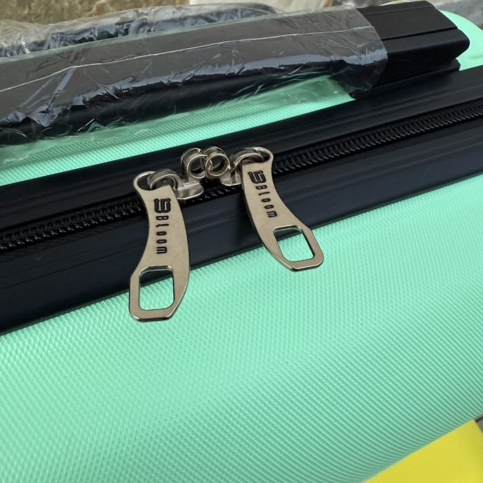 Кейс дорожный Bloom 147 Мятный