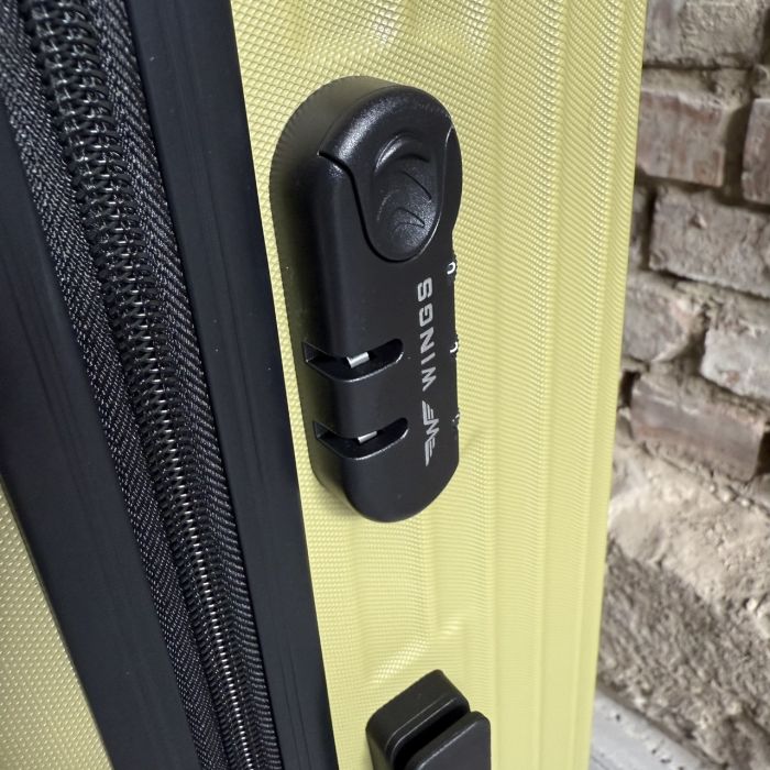 Чемодан дорожный большой Wings EGRET L Оливковый