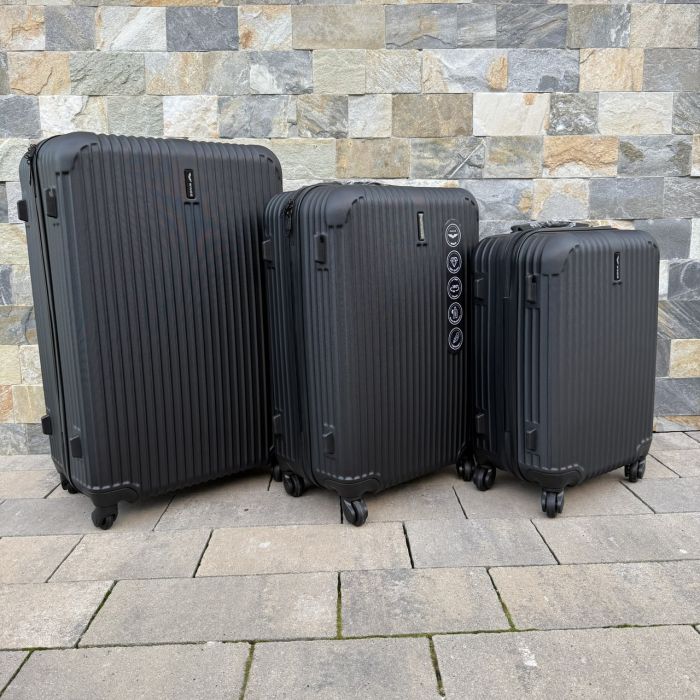 Чемодан дорожный средний Wings TR058 М Черный