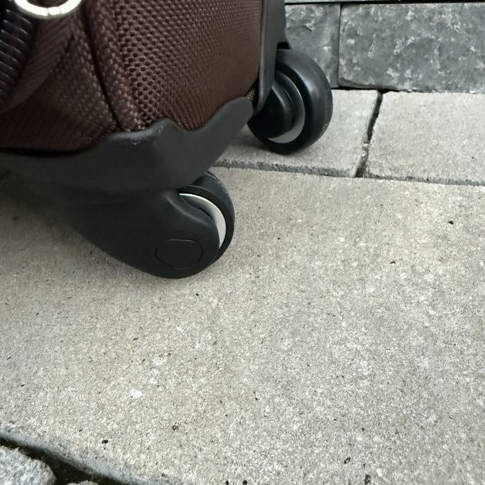 Чемодан тканевый малый на 4 колесах Wings 1708 S Коричневый