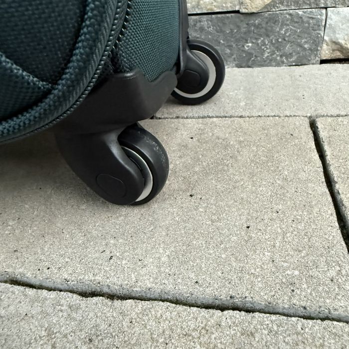 Чемодан тканевый малый на 4 колесах Wings 1708 S Зеленый